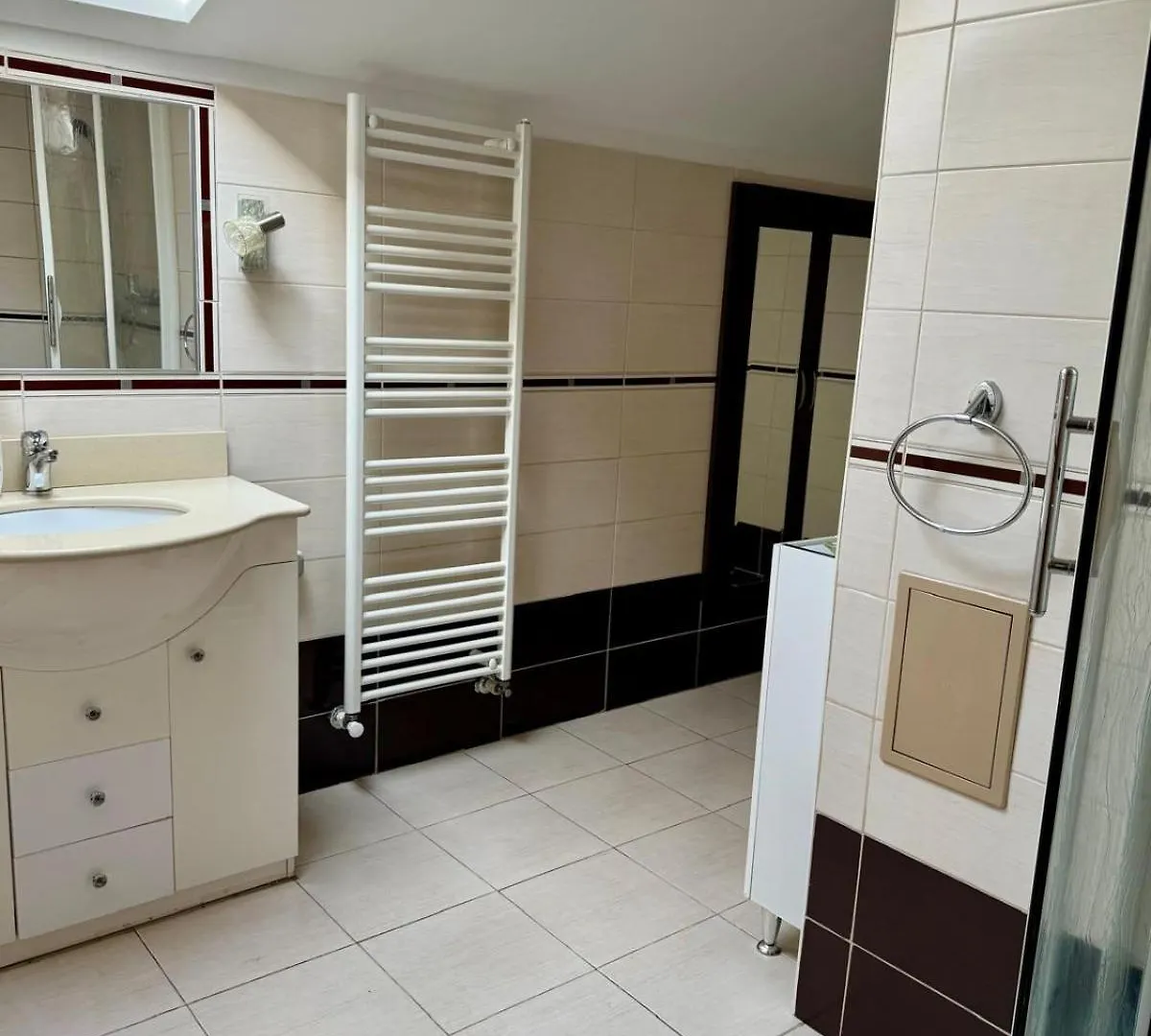 Macca-Villacrosse Suites Bucharest